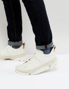 Clarks Originals Trigenic Flex Sneakers In White - White