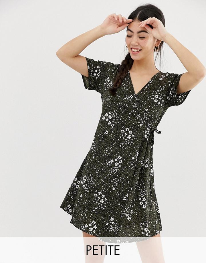 New Look Petite Wrap Dress In Animal Print - Gray