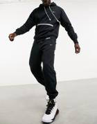 Nike Basketball Standard Issue Sweatpants In Black