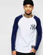 Majestic Yankees Raglan Long Sleeve T-shirt