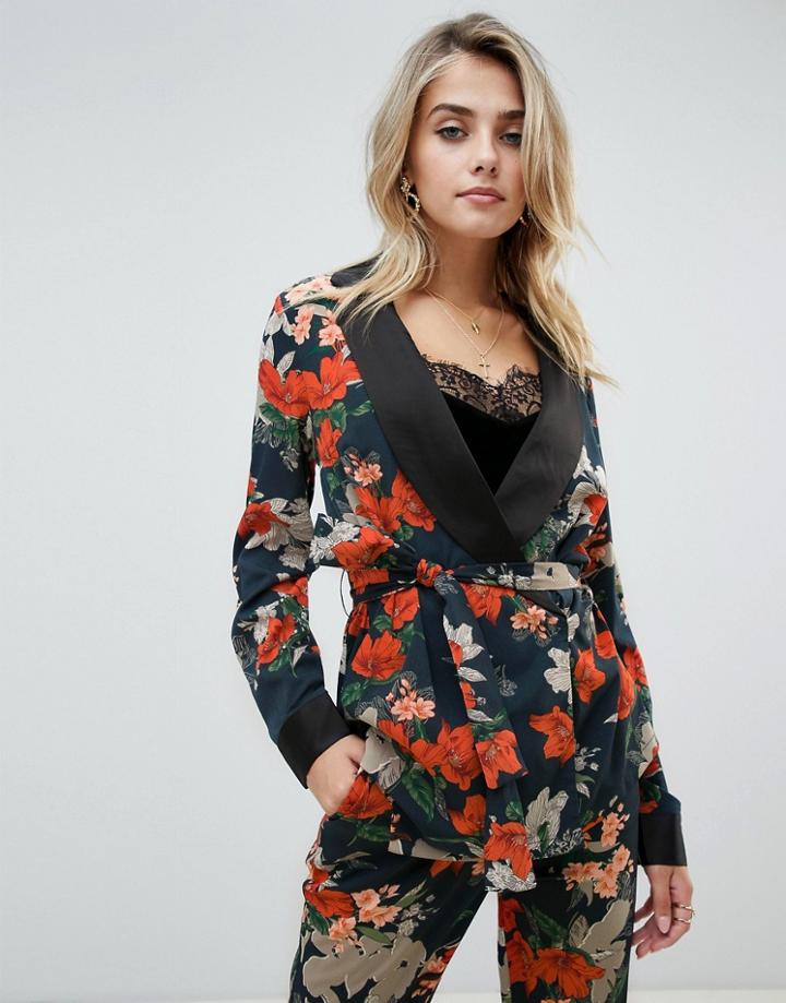 Prettylittlething Contrast Lapel Blazer In Floral - Blue