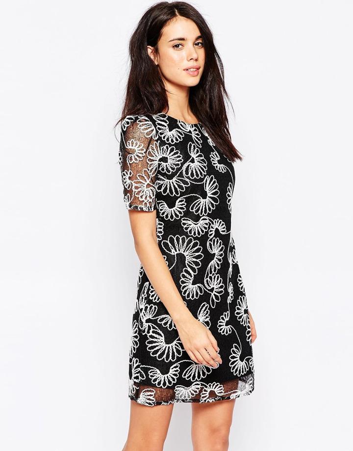 Lavand Short Sleeve Printed Shift Dress - Bk