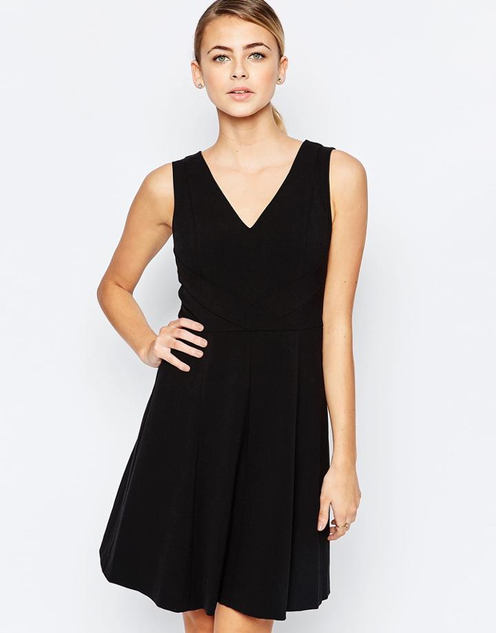 Oasis V Neck Skater Dress - Black