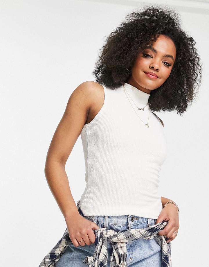 In The Style X Olivia Bowen High Neck Crinkle Top In Beige-neutral