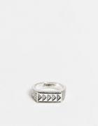 Classics 77 Arrow Design Ring In Silver