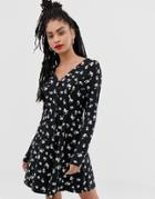New Look Swing Dress With Buttons In Floral Print - Black