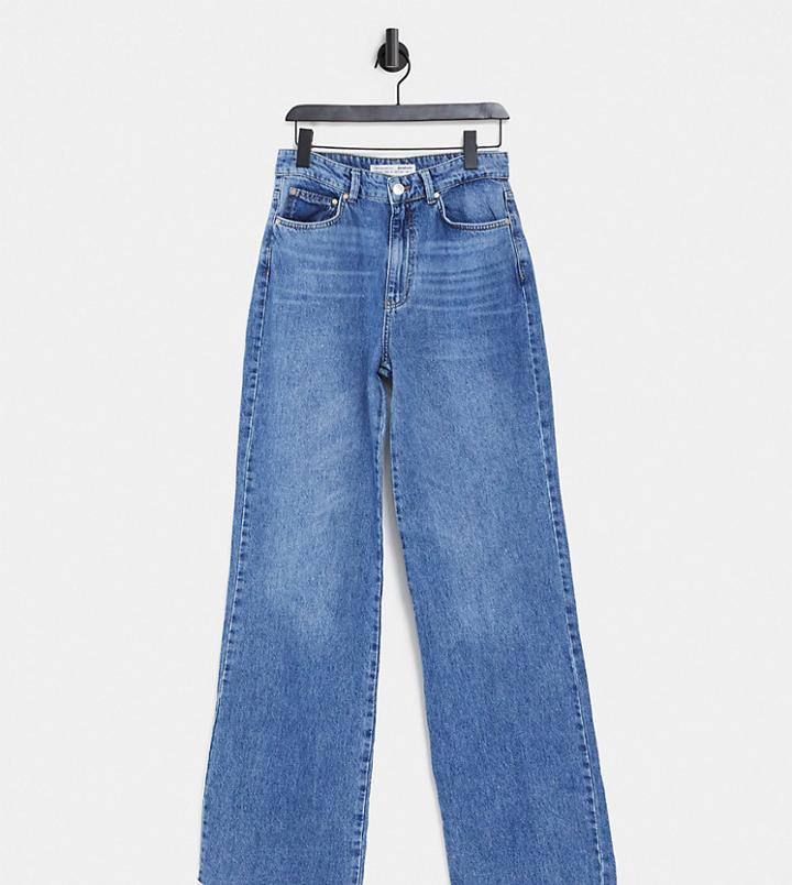 Stradivarius Tall 90s Dad Jean In Medium Blue-blues