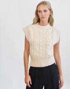 4th & Reckless Cable Knit Vest In Cream-white
