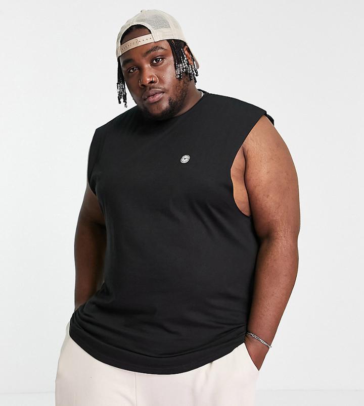 Le Breve Plus Sleeveless T-shirt Tank In Black