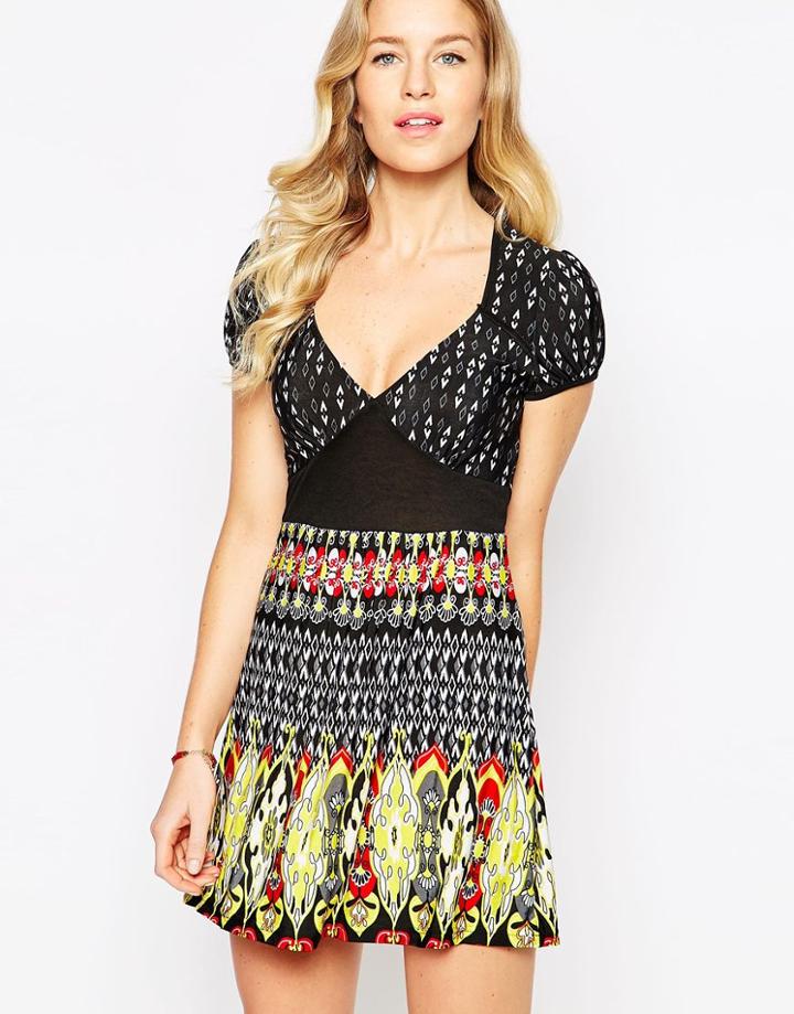 Pussycat London Skater Dress In Contrast Floral Print - Black