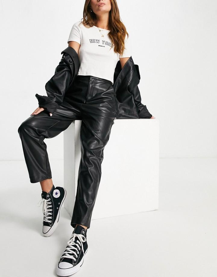 New Look Leather Look Tapered Pant In Black