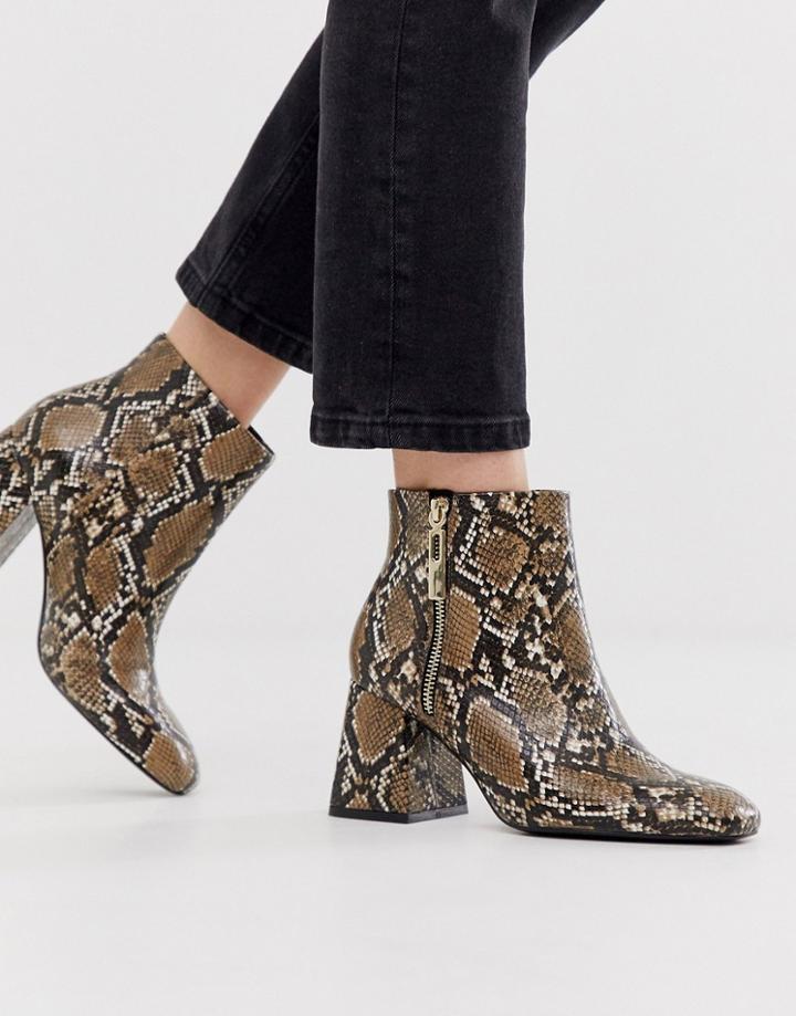 Stradivarius Zip Side Heeled Boot In Snake - Brown