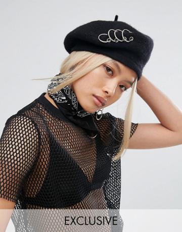 Shikumi Black Beret With Piercings - Black