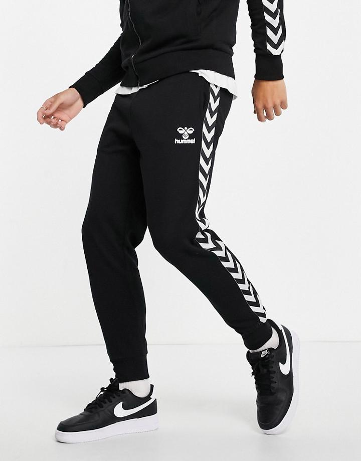 Hummel Classic Sweatpants In Black