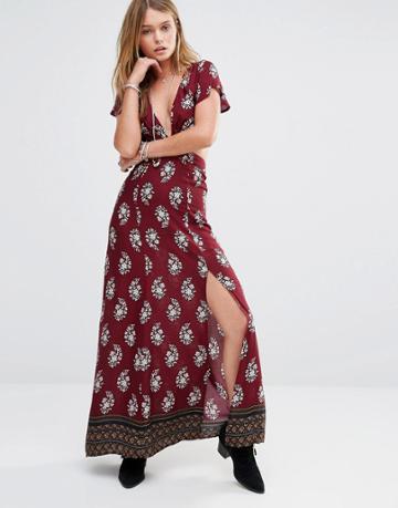 Kiss The Sky Cut Out Maxi Dress With Ring - Red