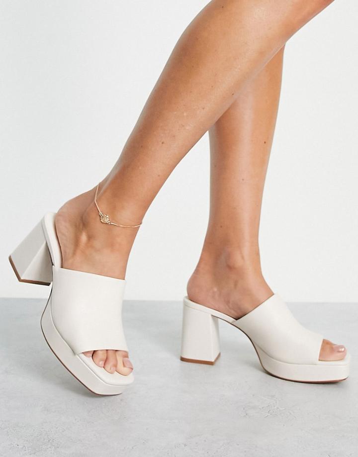 Stradivarius Chunky Platform Mule In Cream-white
