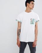 New Look T-shirt With Pocket Detail In White Floral - White
