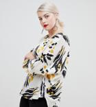River Island Plus Batwing Blouse In Abstract Print - Cream