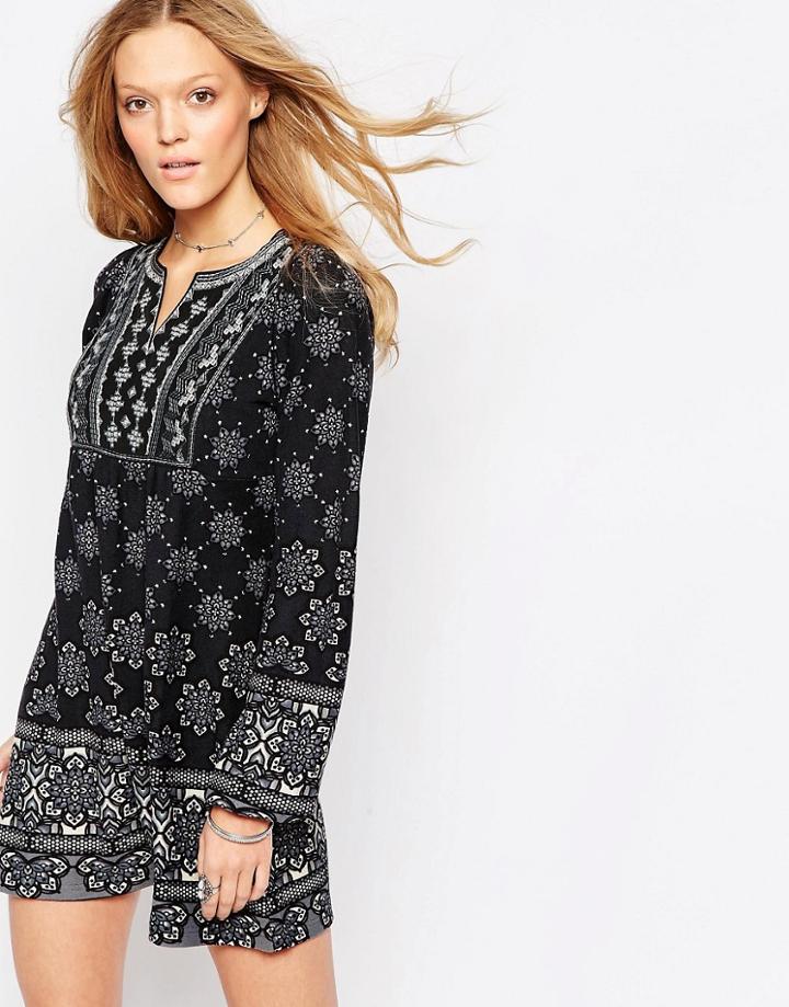 Qed London Long Sleeve Smock Dress In Border Print - Gray