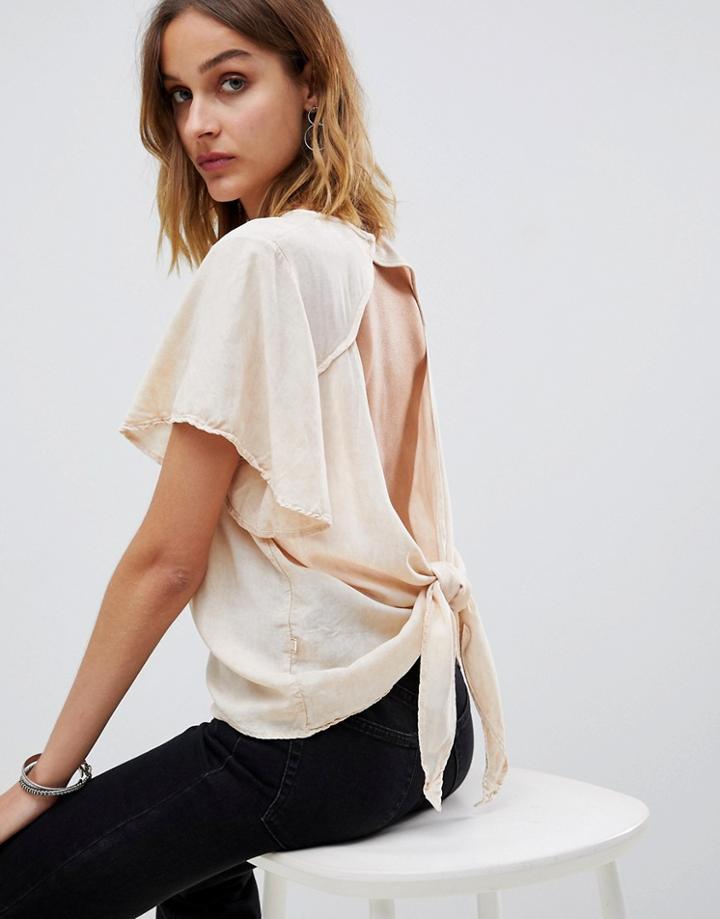 Nytt Giselle Flutter Sleeve Open Tie Back T-shirt - White