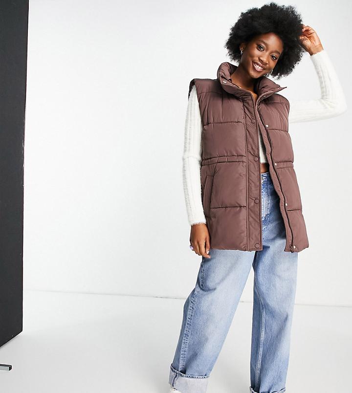 Stradivarius Oversized Padded Vest In Chocolate Brown