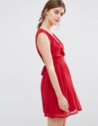 Jasmine Skater Dress With V Neckline - Red