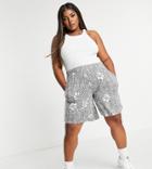Yours Spot & Floral Flippy Shorts In Sage-green