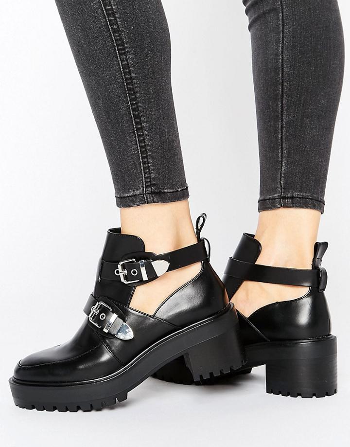 Pull & Bear Chunky Buckle Biker Boot - Black