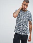 Pretty Green Kingly Paisley T-shirt In White - White