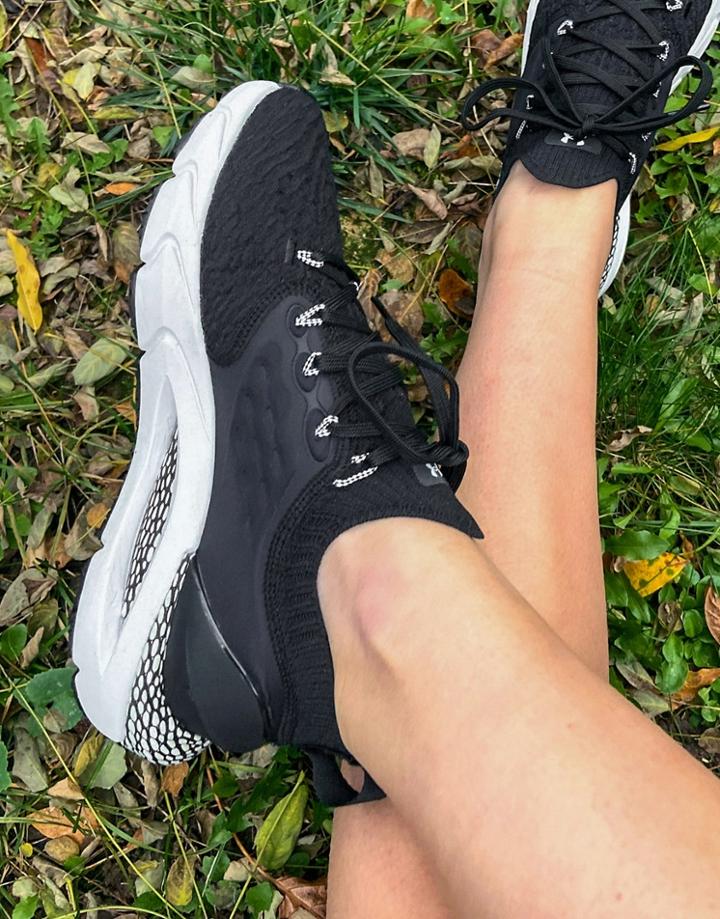 Under Armour Running Hovr Phantom 2.0 Sneakers In Black
