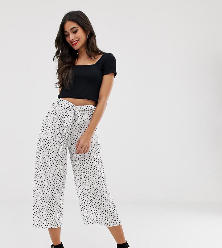 Boohoo Petite Exclusive Culottes In White Polka Dot - White