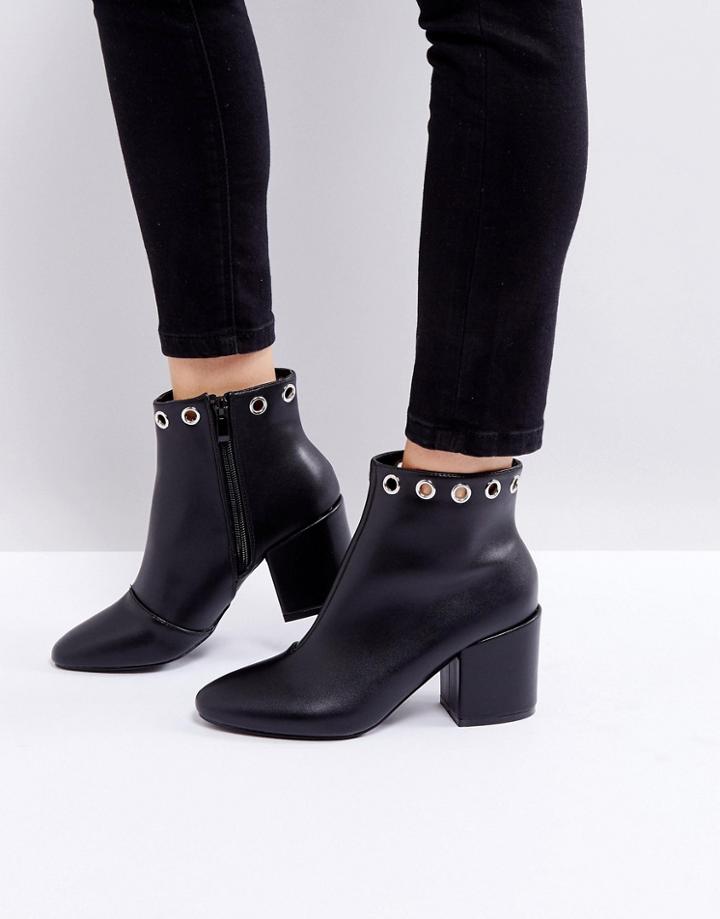 Boohoo Eyelet Detail Ankle Boot - Black
