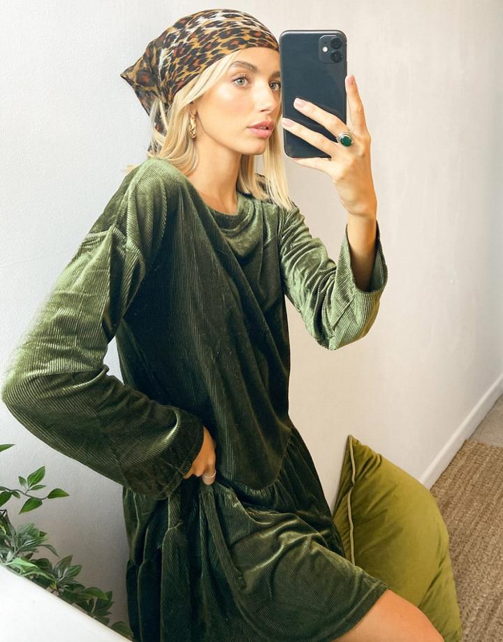 Urban Threads Long Sleeve Relaxed Ribbed Smock Dress In Khaki-green