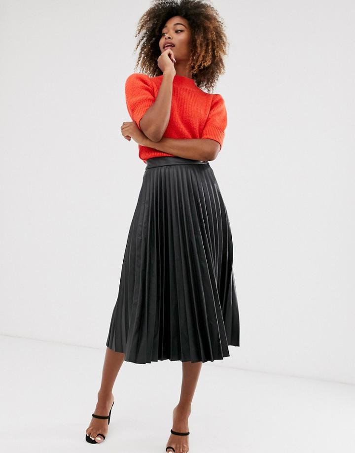 Stradivarius Pu Pleated Skirt In Black