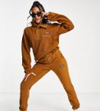 Columbia Backbowl Fleece Sweatpants In Brown - Exclusive To Asos