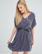 Vero Moda Crinkle Short Sleeve Dress In Blue - Vero Moda Crinkla S