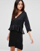 Minimum 3/4 Frill Sleeve Shift Dress With Peplum - Black