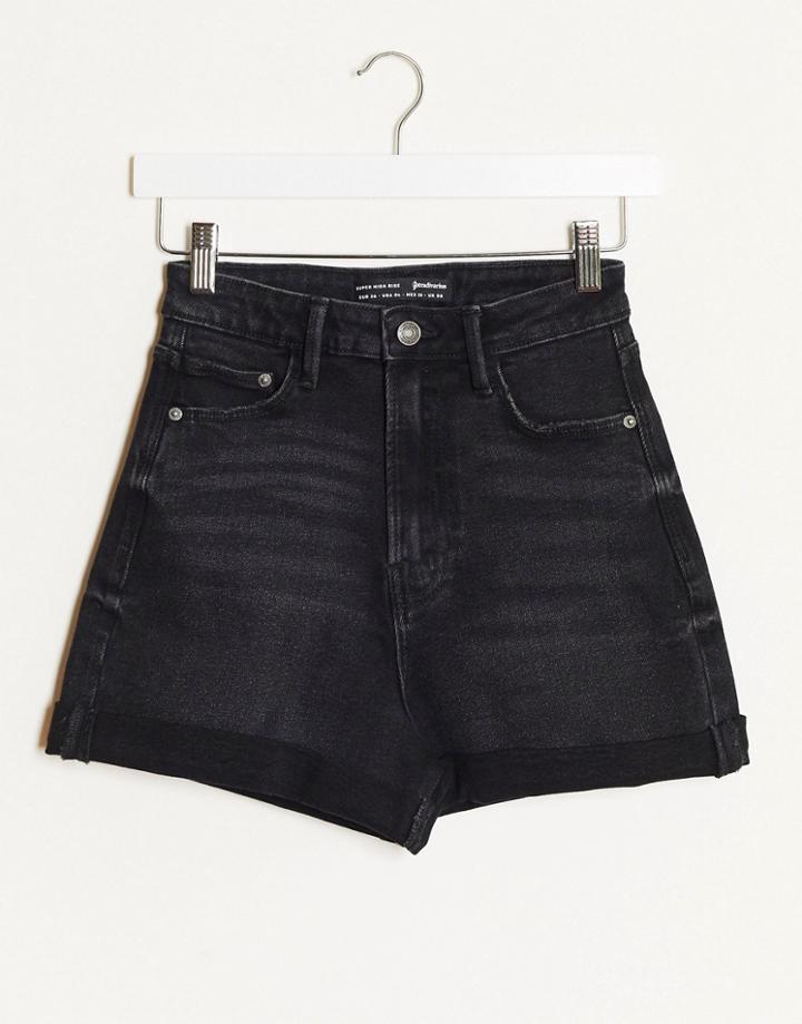 Stradivarius Mom Slim Short With Stretch In Black