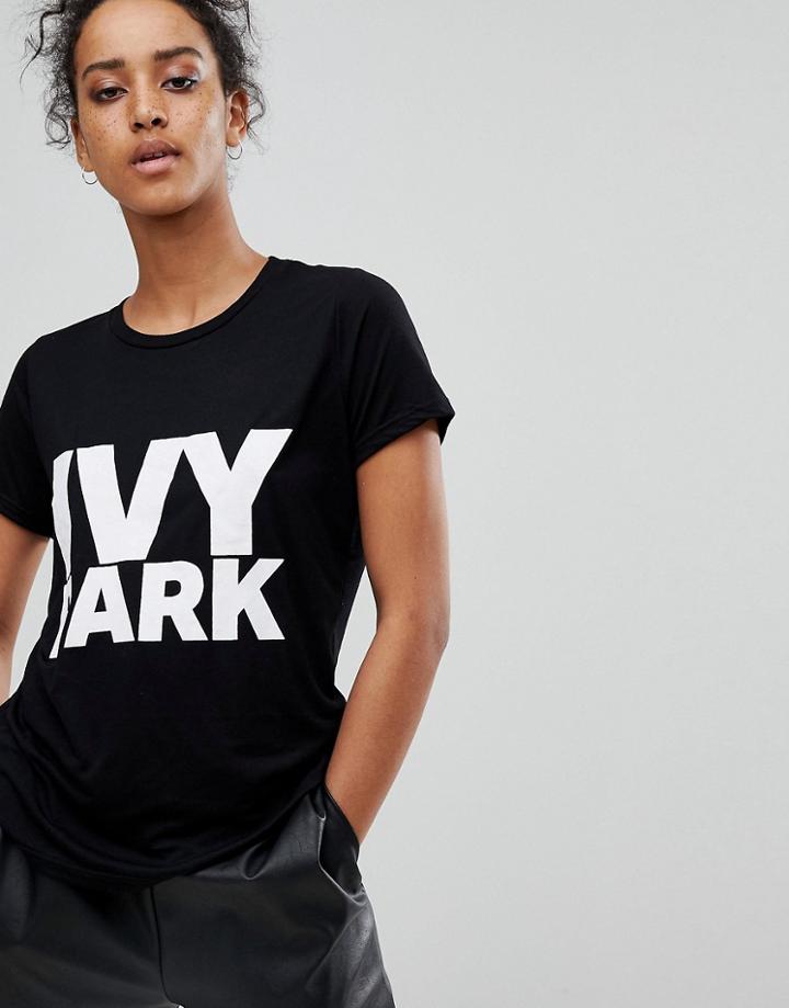 Ivy Park Logo T-shirt In Black - Black