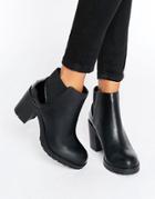 Pull & Bear Pull On Boot With Patent Detail - Black
