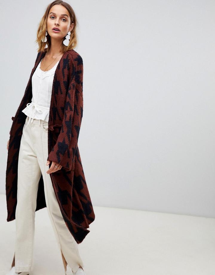 Moon River Houndstooth Oversized Cardigan - Brown