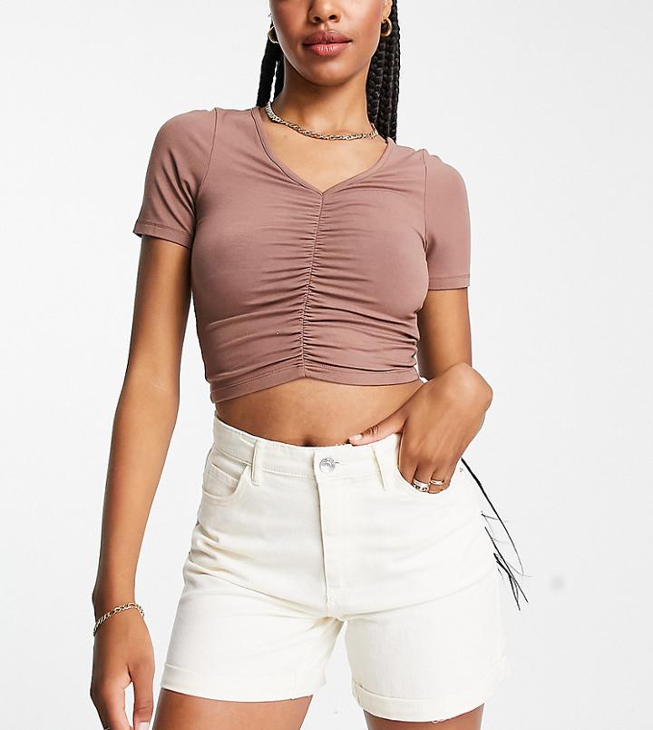 Only Tall Vega Denim Mom Shorts In White