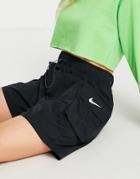 Nike Essential Woven Cargo Shorts In Black