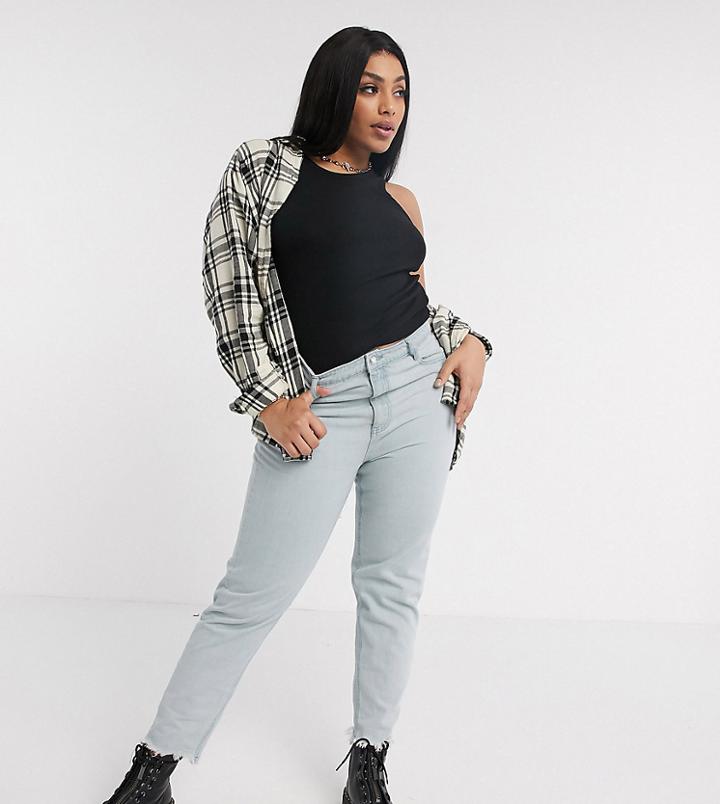 Missguided Plus Highwaisted Mom Jeans With Raw Hem In Light Blue-blues