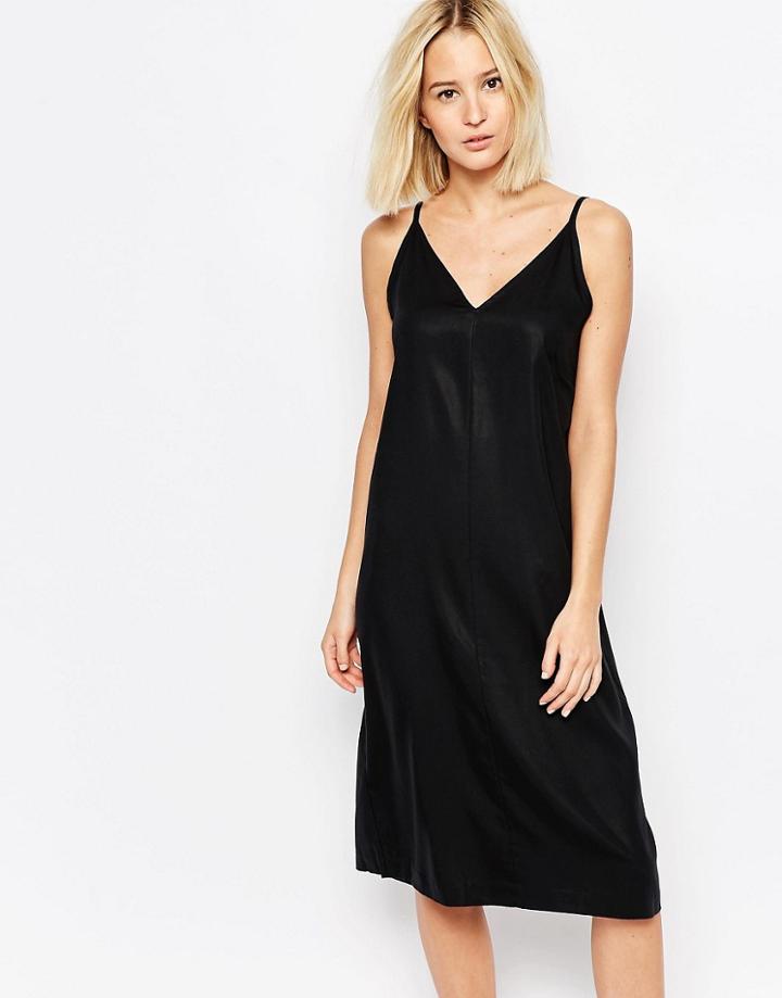 Weekday Dress With Back Detail - Black Solid