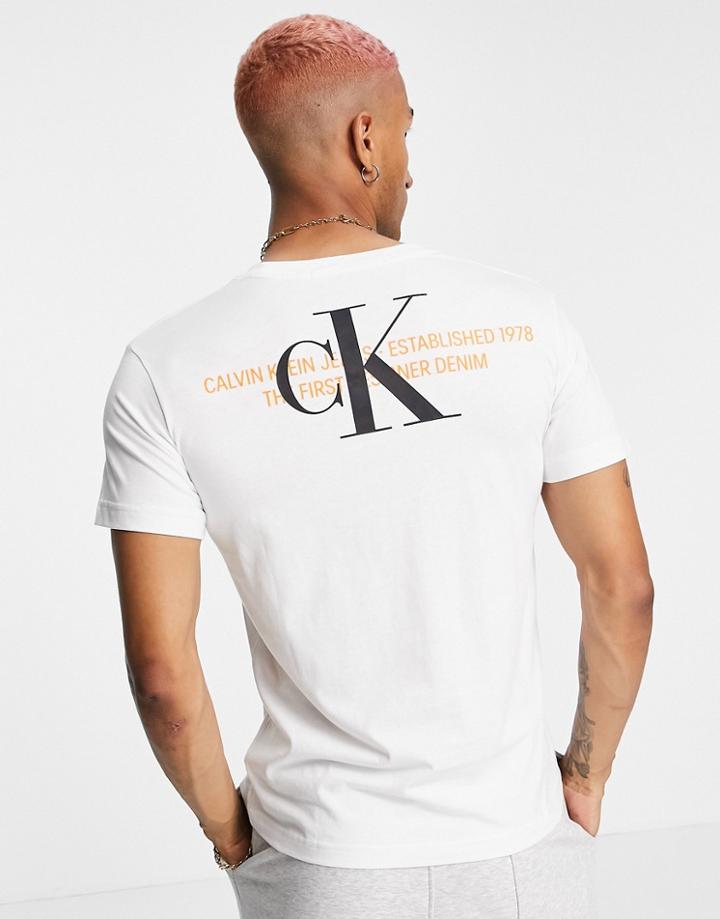 Calvin Klein Jeans Urban Graphic T-shirt In White
