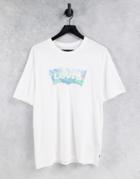 Levi's T-shirt In White With Large Batwing Print Logo