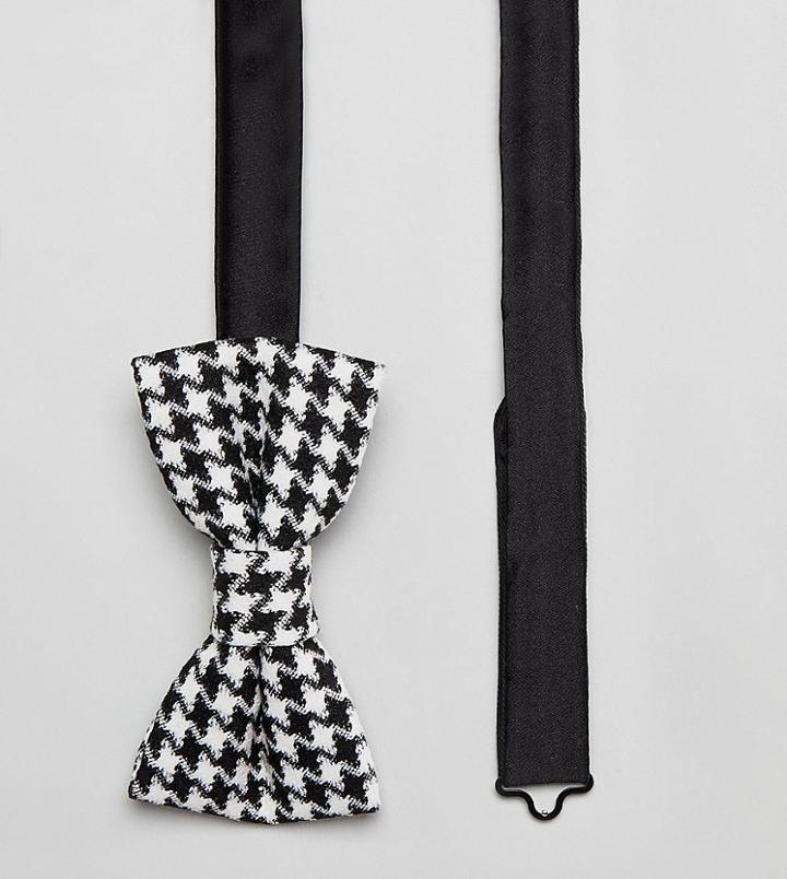 Heart & Dagger Bow Tie In Dogstooth - White