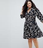 Yumi Plus Wrap Dress In Floral Print - Black