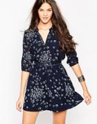 Yumi Belted Dress In Pansy Print - Navy